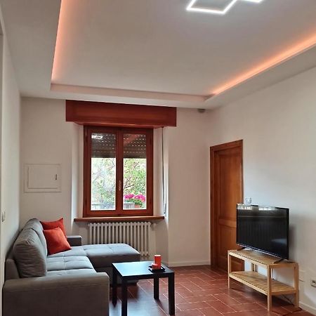 Appartamento Poli Кастільоне-дей-Пеполі Екстер'єр фото