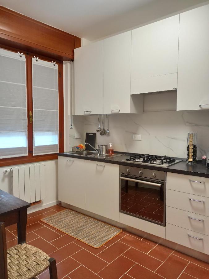 Appartamento Poli Кастільоне-дей-Пеполі Екстер'єр фото