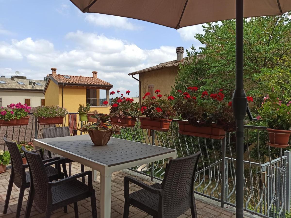 Appartamento Poli Кастільоне-дей-Пеполі Екстер'єр фото